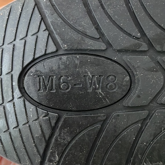 SHEEPSKIN BOOTS - Picture 10 of 12